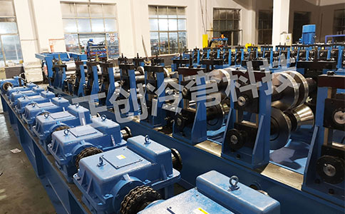 汽車廂板成型機行業發展概況